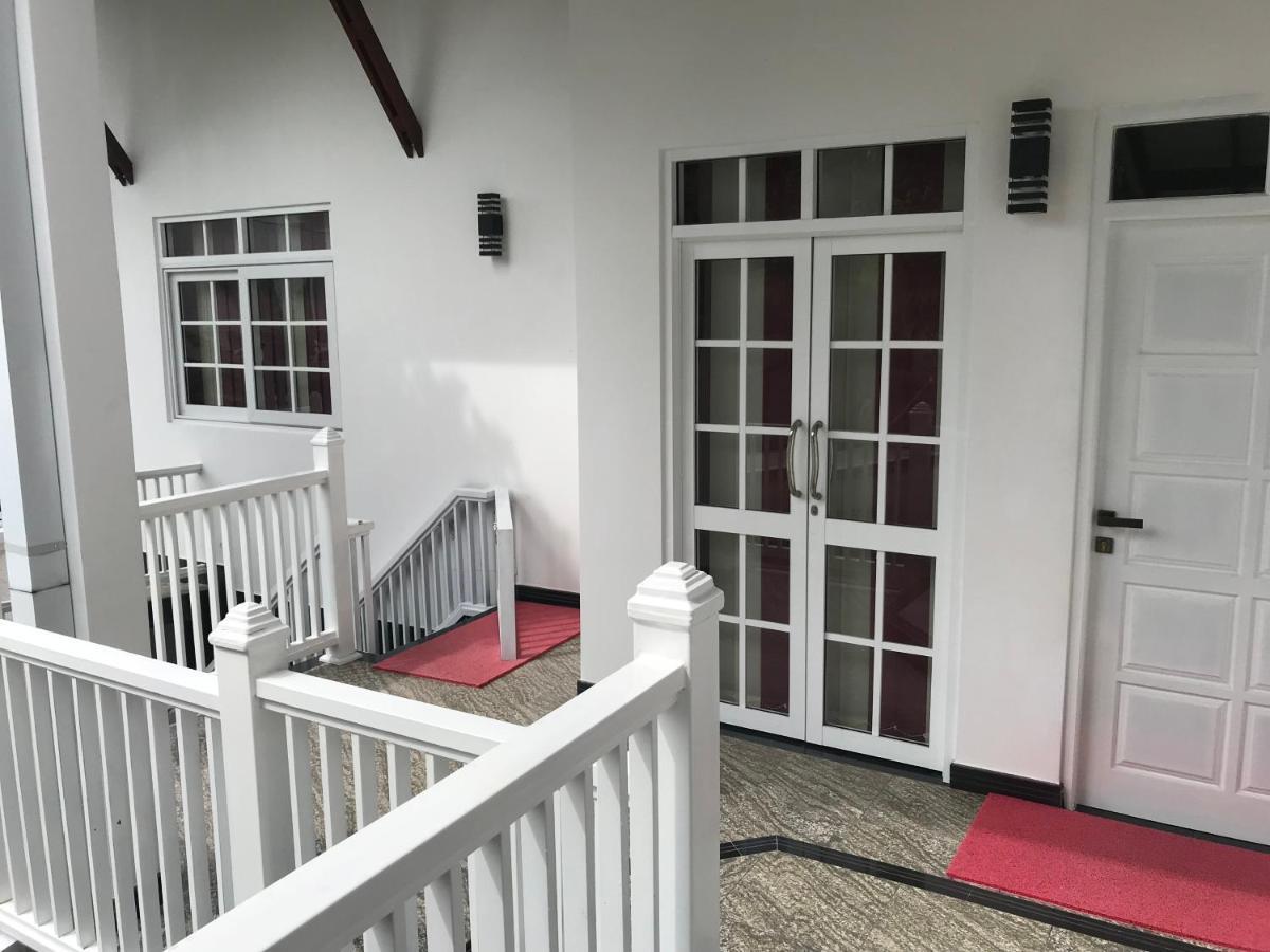 Duvi'S Shelter Bungalow Colombo Buitenkant foto