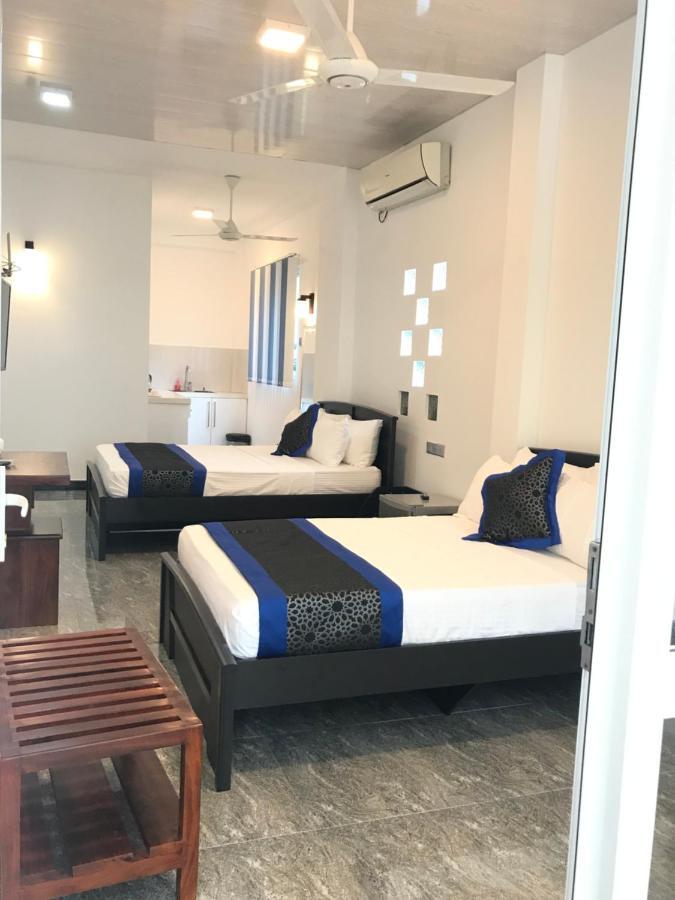 Duvi'S Shelter Bungalow Colombo Buitenkant foto